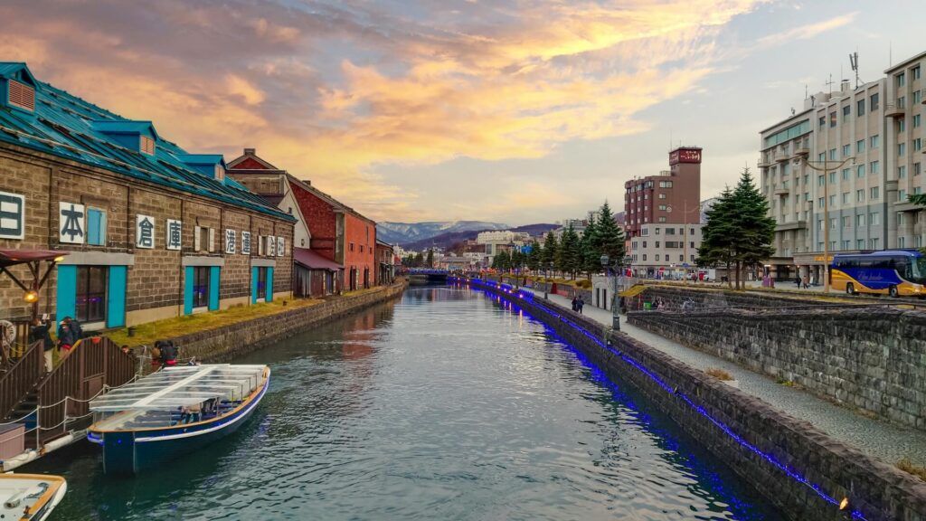 【超值】北海道半自助5日．高彈性行程(自由活動或電車之旅2日)．北海道神宮．小樽運河．洞爺湖瞭望台．登別地獄谷．狸小路